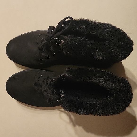 Old Navy Black Lace Up Ankle Booties - Picture 2 of 6